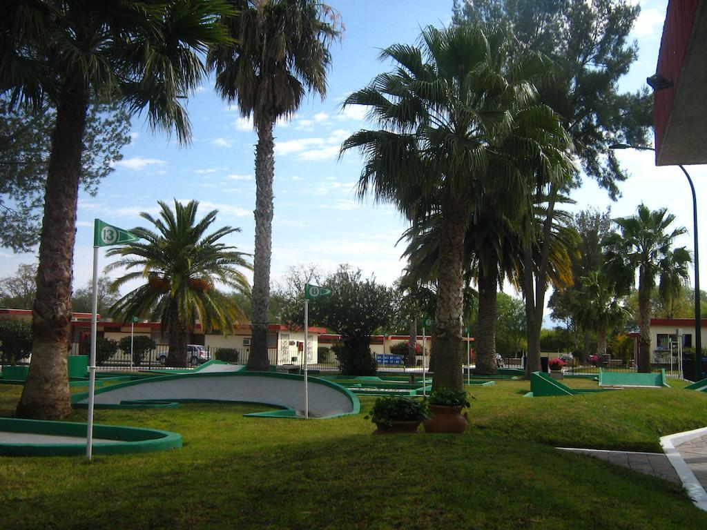 Hotel Las Palmas Midway Inn Matehuala Exterior photo